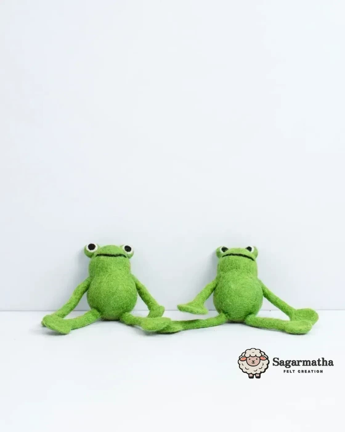 Felt Frog Pals